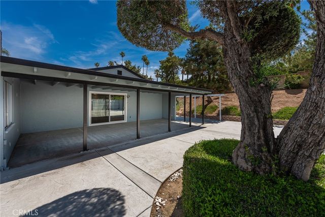 6414 Foster Drive, Riverside, CA 92506