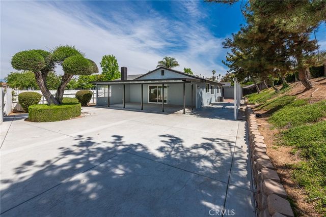 6414 Foster Drive, Riverside, CA 92506