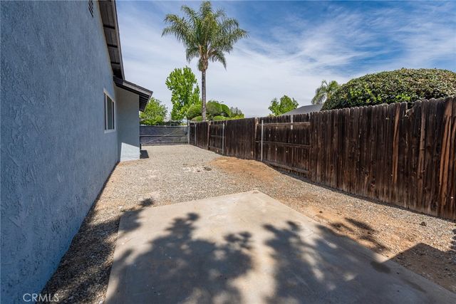 6414 Foster Drive, Riverside, CA 92506