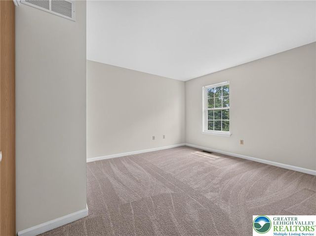 2886 Sequoia Drive, Lower Macungie Twp, PA 18062