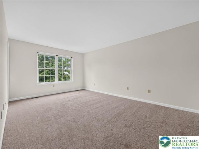 2886 Sequoia Drive, Lower Macungie Twp, PA 18062