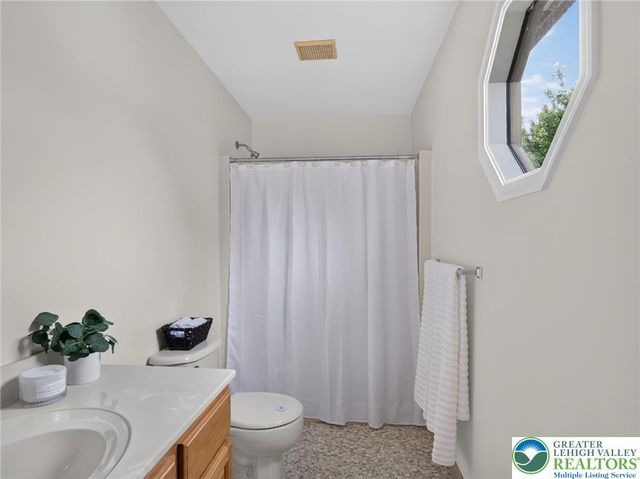 2886 Sequoia Drive, Lower Macungie Twp, PA 18062