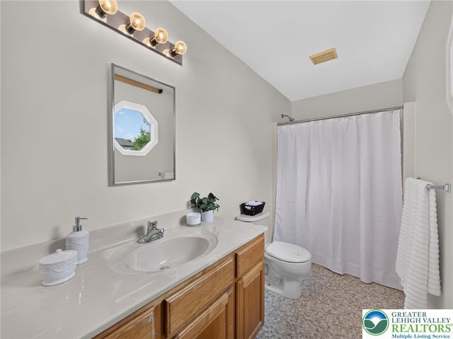 2886 Sequoia Drive, Lower Macungie Twp, PA 18062