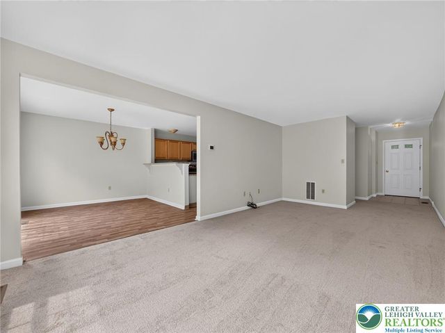 2886 Sequoia Drive, Lower Macungie Twp, PA 18062