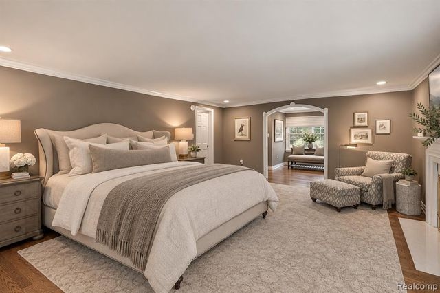 232 Guilford Road, Bloomfield Hills, MI 48304
