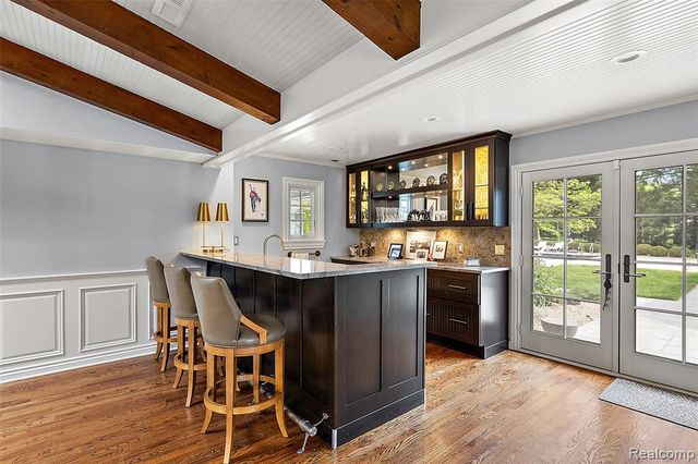 232 Guilford Road, Bloomfield Hills, MI 48304