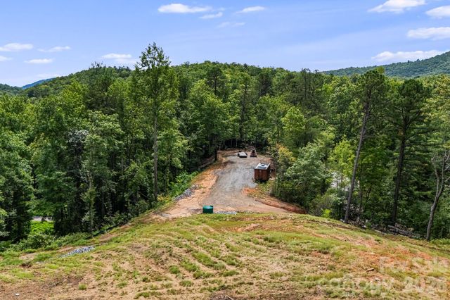 163 Camp Elliott Road, Black Mountain, NC 28711
