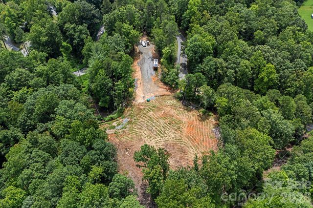 163 Camp Elliott Road, Black Mountain, NC 28711