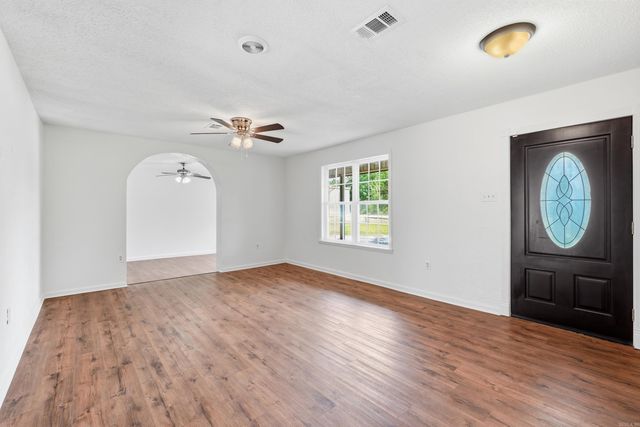 574 Lower Ridge Road, Conway, AR 72032