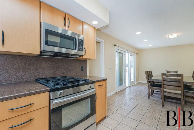 69 Crystal Avenue, Staten Island, NY 10302