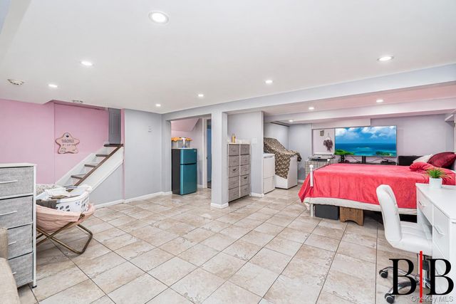 69 Crystal Avenue, Staten Island, NY 10302