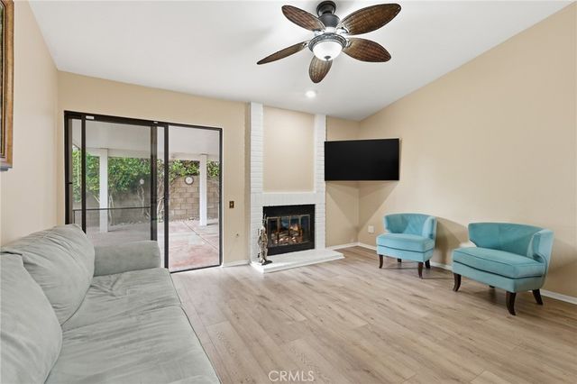 75100 La Sierra, Palm Desert, CA 92211