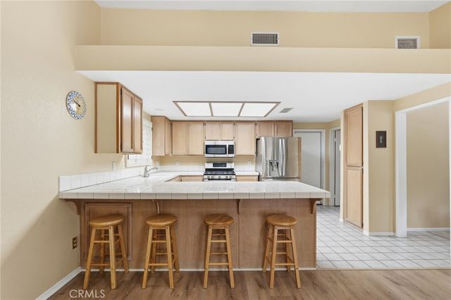 75100 La Sierra, Palm Desert, CA 92211