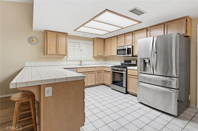 75100 La Sierra, Palm Desert, CA 92211