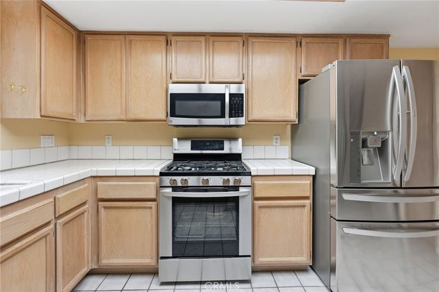 75100 La Sierra, Palm Desert, CA 92211