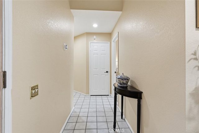 75100 La Sierra, Palm Desert, CA 92211