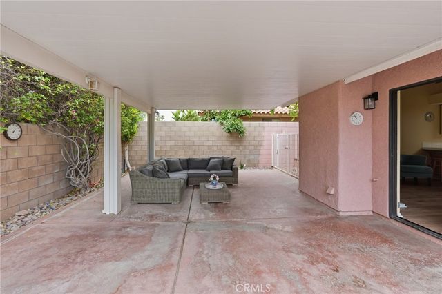 75100 La Sierra, Palm Desert, CA 92211