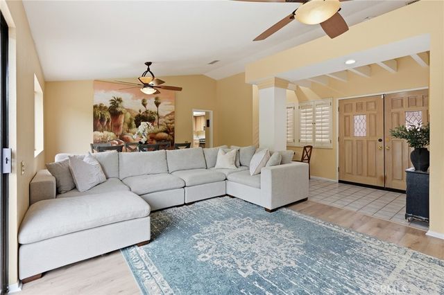 75100 La Sierra, Palm Desert, CA 92211