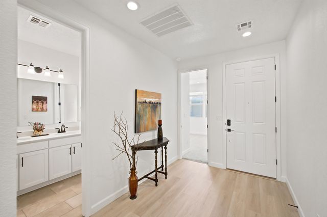 3335 Wolf Tail Loop NE, Rio Rancho, NM 87144