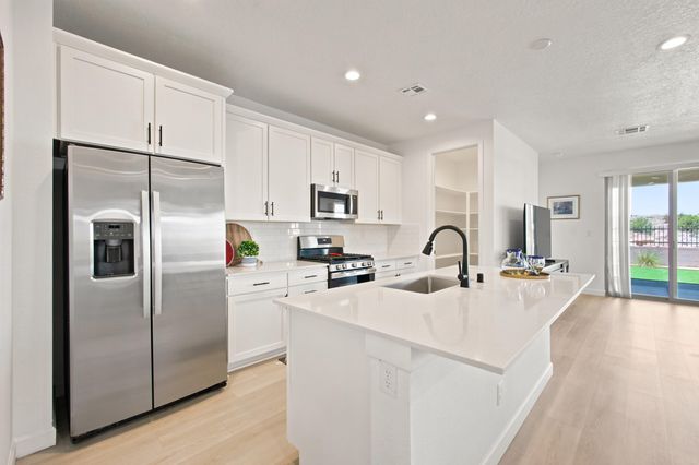 3335 Wolf Tail Loop NE, Rio Rancho, NM 87144