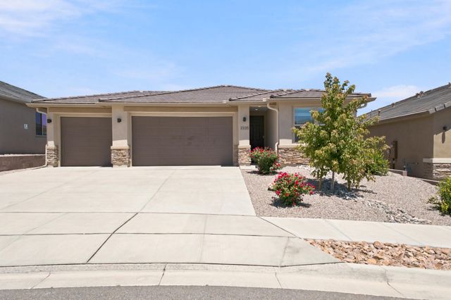 3335 Wolf Tail Loop NE, Rio Rancho, NM 87144
