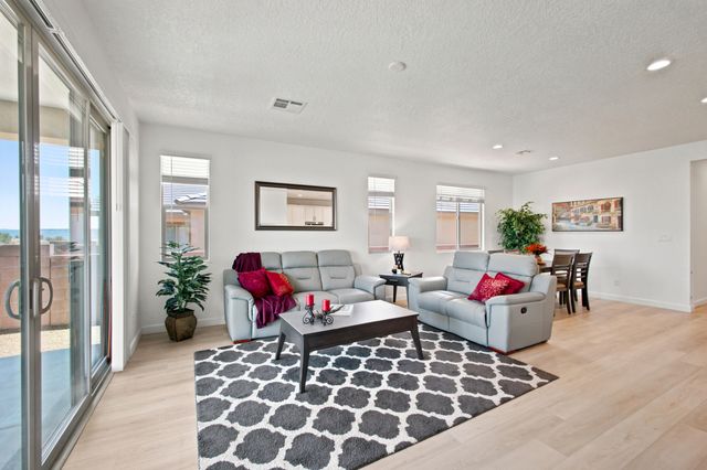 3335 Wolf Tail Loop NE, Rio Rancho, NM 87144