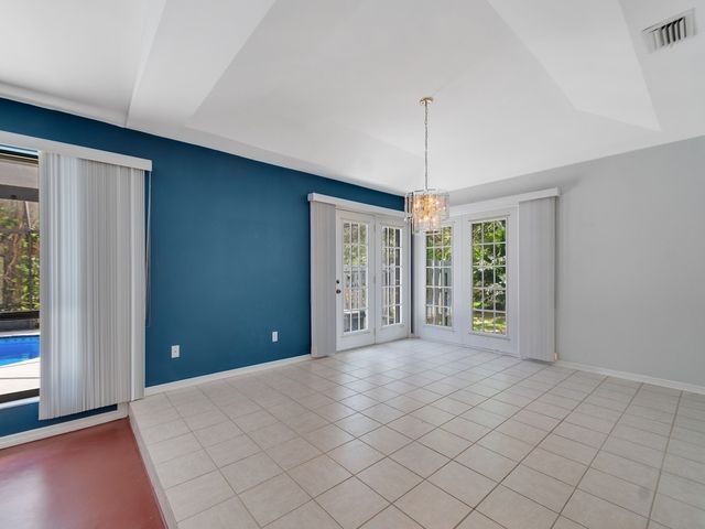1070 47th Avenue SW, Vero Beach, FL 32968