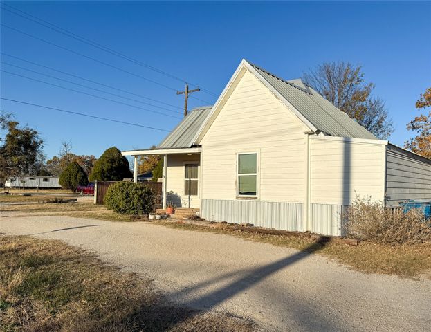 705 Avenue A, Cisco, TX 76437
