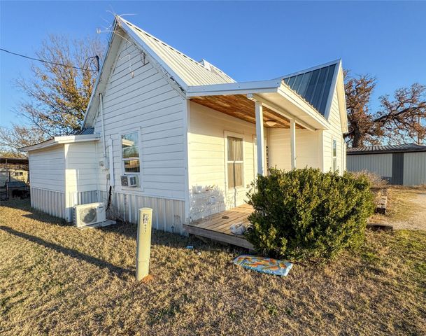 705 Avenue A, Cisco, TX 76437