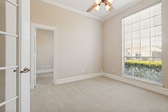 2409 Bedford Circle, Bedford, TX 76021
