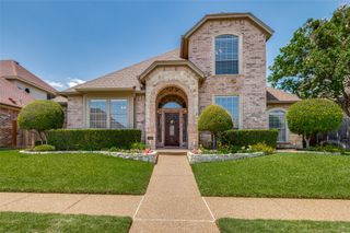 2409 Bedford Circle, Bedford, TX 76021