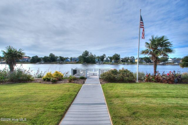 4427 Midshipman Court SE, Boiling Spring Lakes, NC 28461