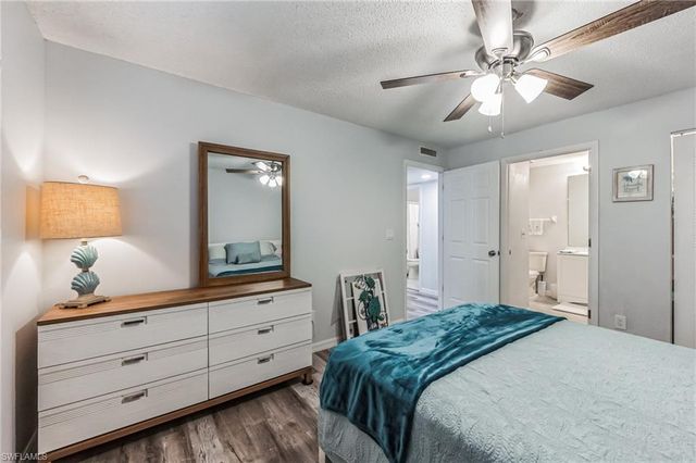 8081 Woods CIR 10, Fort Myers, FL 33919