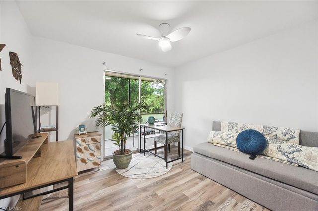 8081 Woods CIR 10, Fort Myers, FL 33919