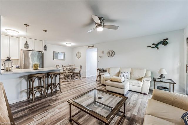 8081 Woods CIR 10, Fort Myers, FL 33919