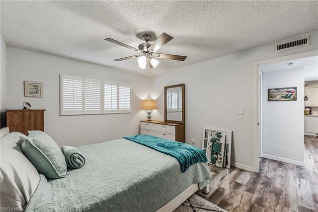 8081 Woods CIR 10, Fort Myers, FL 33919
