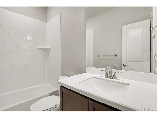 7296 Xenophon Ct, Arvada, CO 80005