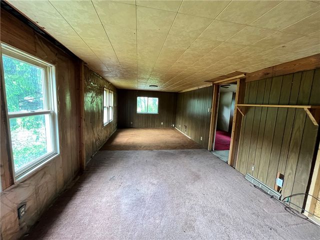 2302 Hunter Rd, Hempfield Twp, PA 15601