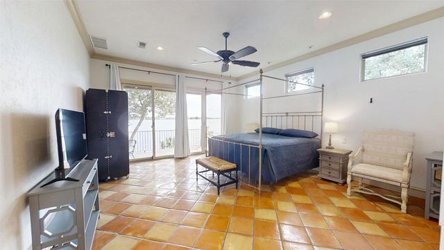 2816 River Ridge Court, Granbury, TX 76048