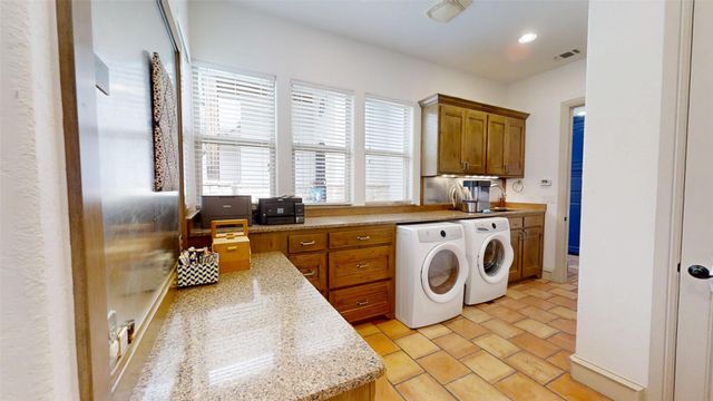 2816 River Ridge Court, Granbury, TX 76048