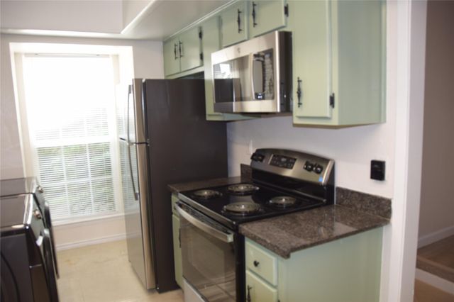 7827 Leonora Street, Houston, TX 77061