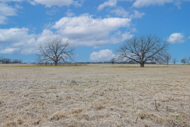 476 Lcr 640, Groesbeck, TX 76642