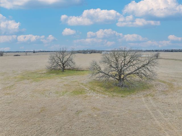 476 Lcr 640, Groesbeck, TX 76642