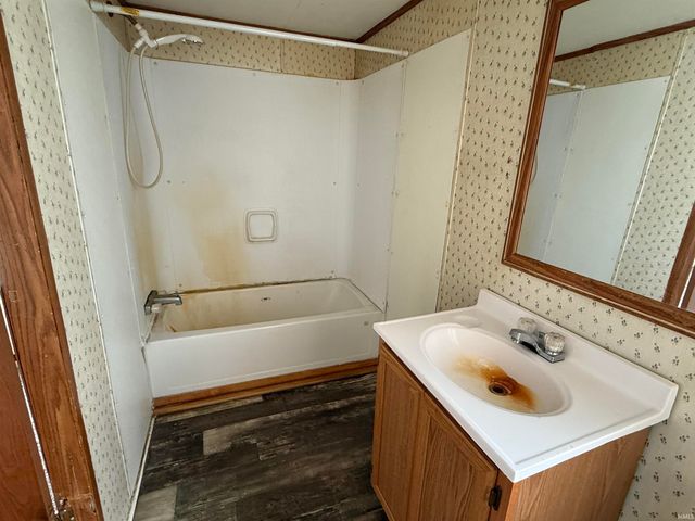 40 Ln 101 A Turkey Lake, Lagrange, IN 46761