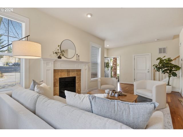 7856 Sw 31ST Ave 7, Portland, OR 97219