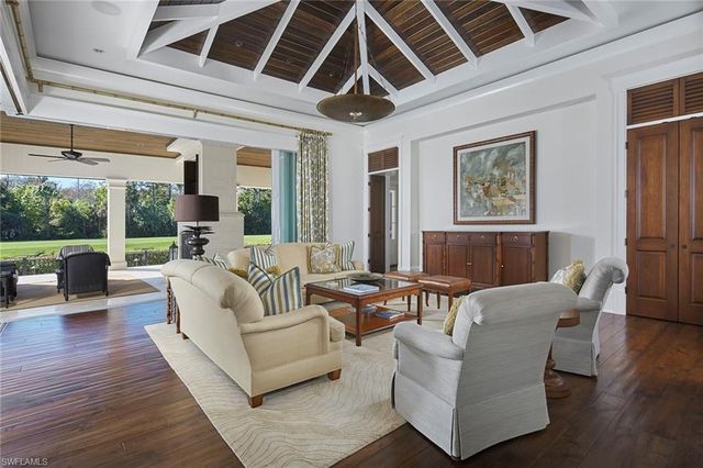 1249 Gordon River TRL, Naples, FL 34105