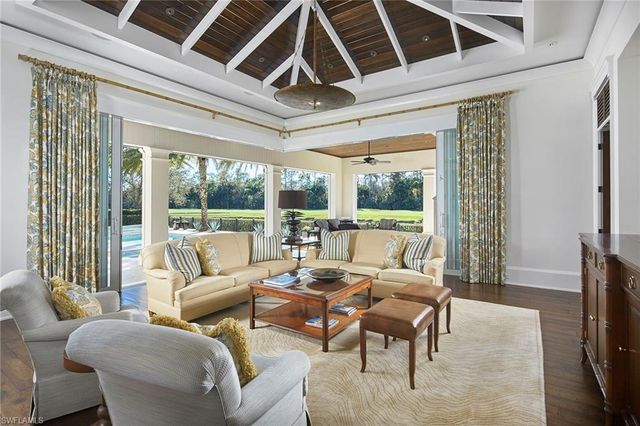 1249 Gordon River TRL, Naples, FL 34105