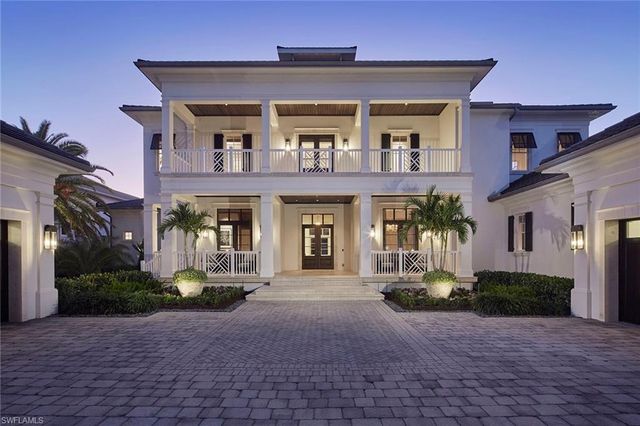 1249 Gordon River TRL, Naples, FL 34105