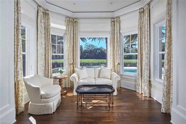 1249 Gordon River TRL, Naples, FL 34105