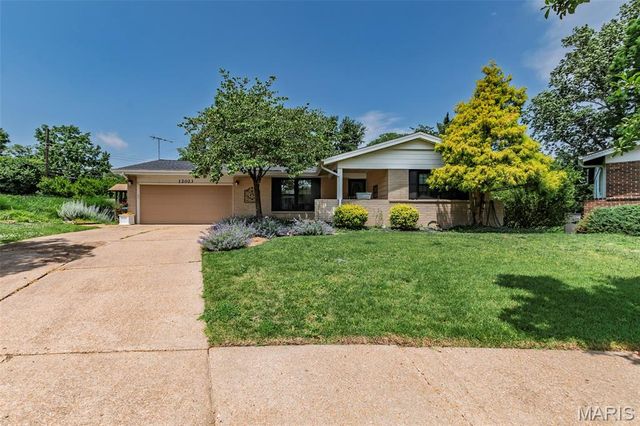 12023 Weshill Court, Maryland Heights, MO 63043